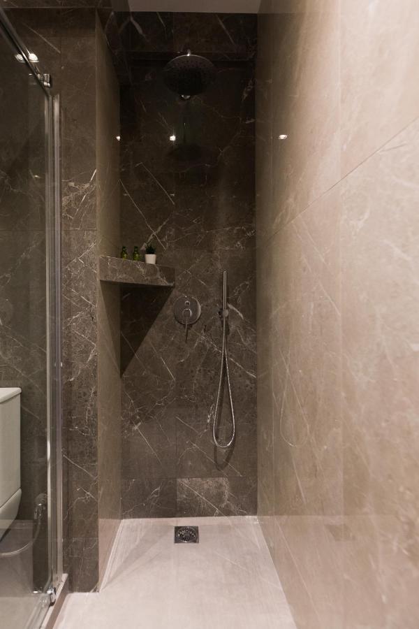 Aparthotel 12 Reasons Why Metaxourgeio Atenas Exterior foto