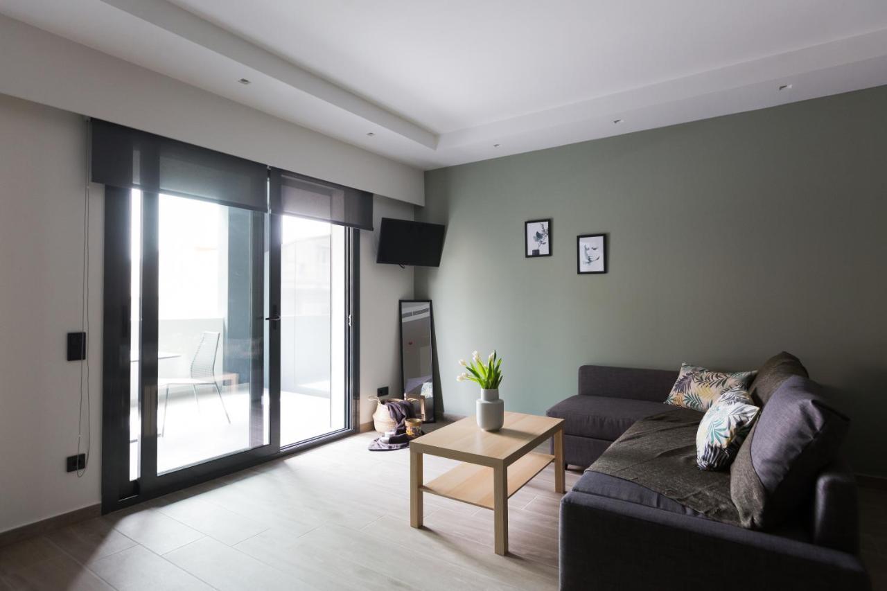Aparthotel 12 Reasons Why Metaxourgeio Atenas Exterior foto