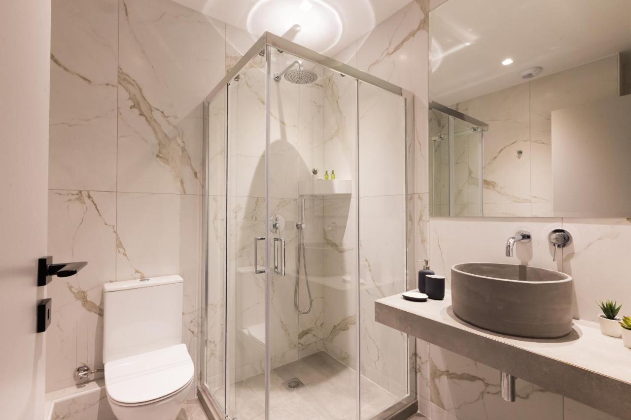 Aparthotel 12 Reasons Why Metaxourgeio Atenas Exterior foto