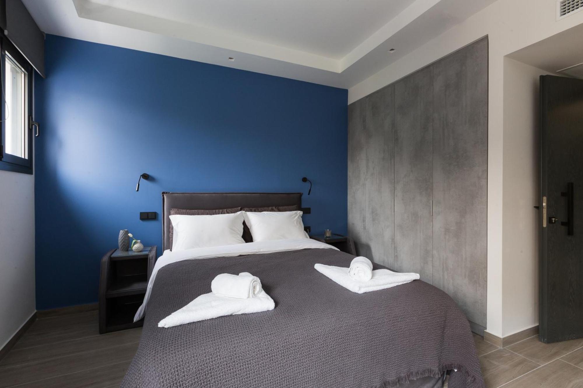 Aparthotel 12 Reasons Why Metaxourgeio Atenas Exterior foto