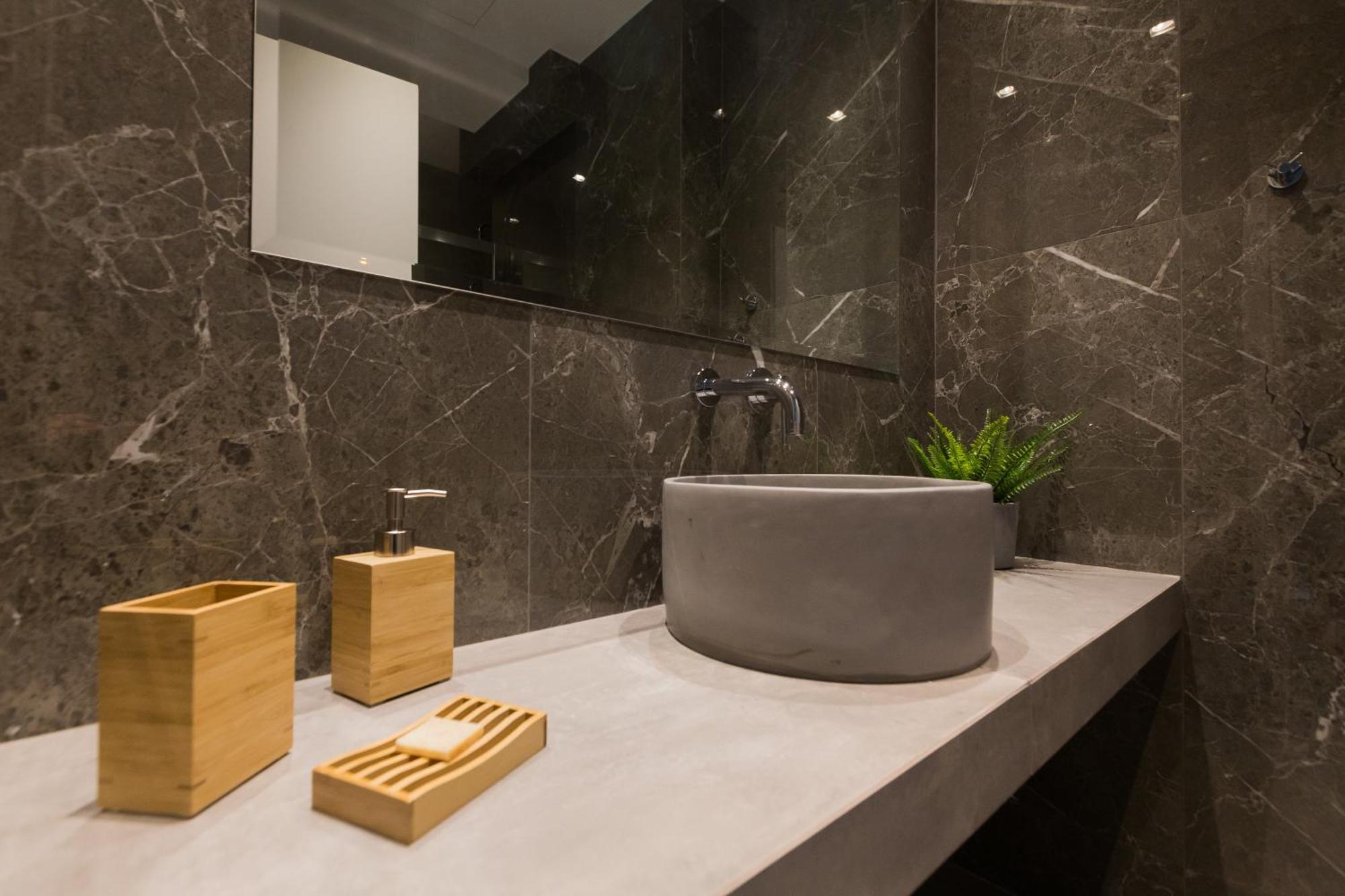 Aparthotel 12 Reasons Why Metaxourgeio Atenas Exterior foto